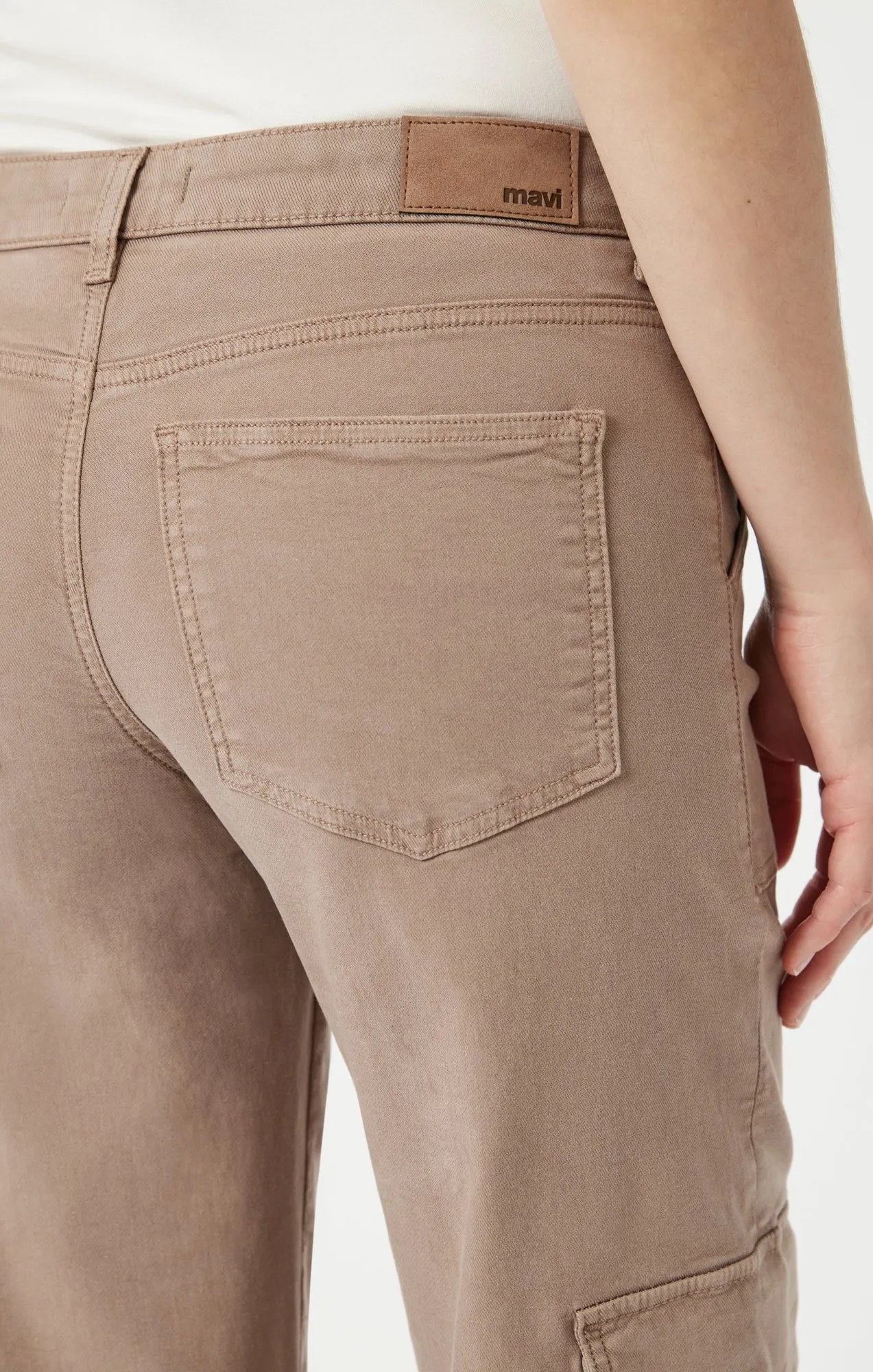 ALVA STRAIGHT CARGO IN CAPPUCCINO LUXE TWILL