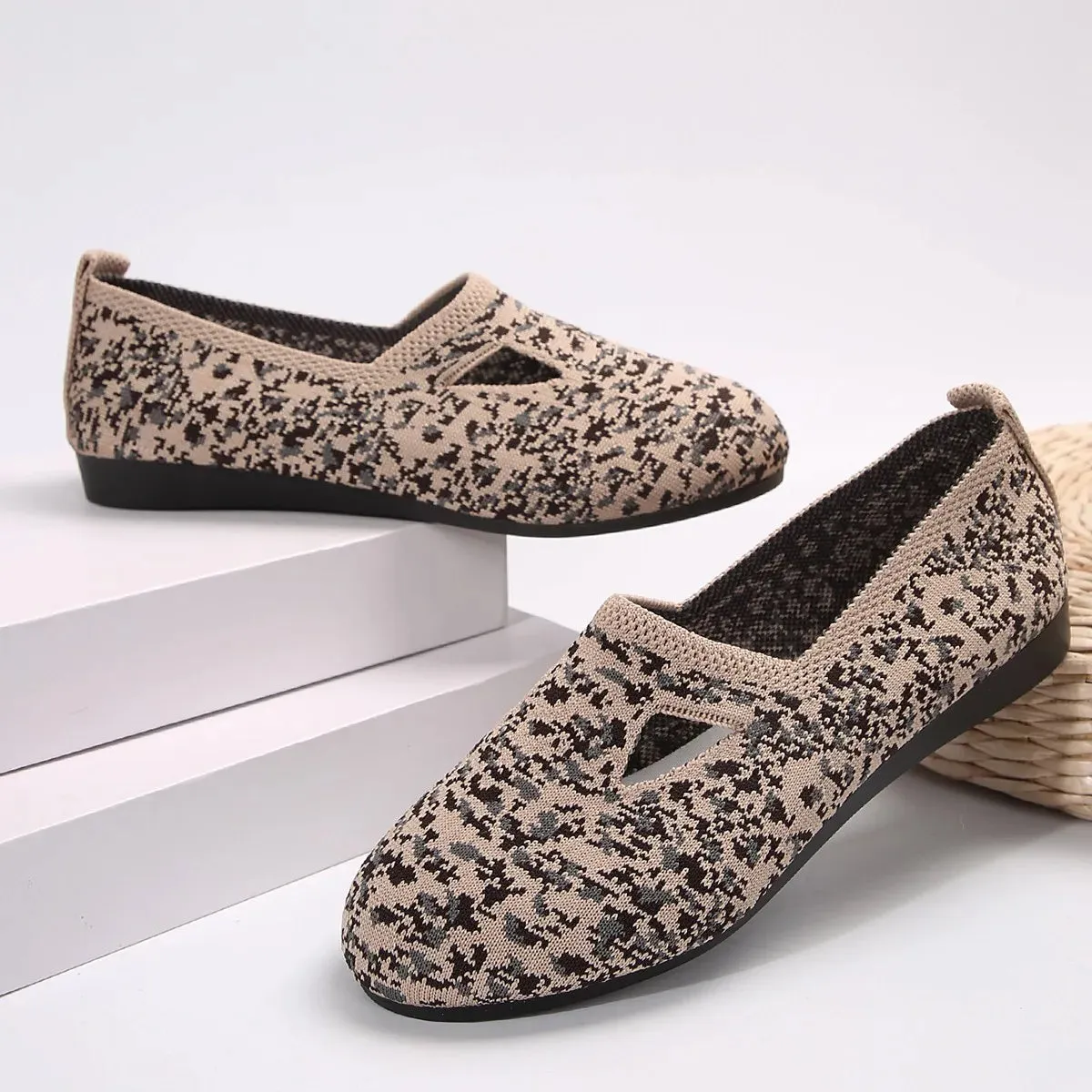 Casual Women Shoes Flat Flyknit Buckle Square Head Ladias Breathable Shoes