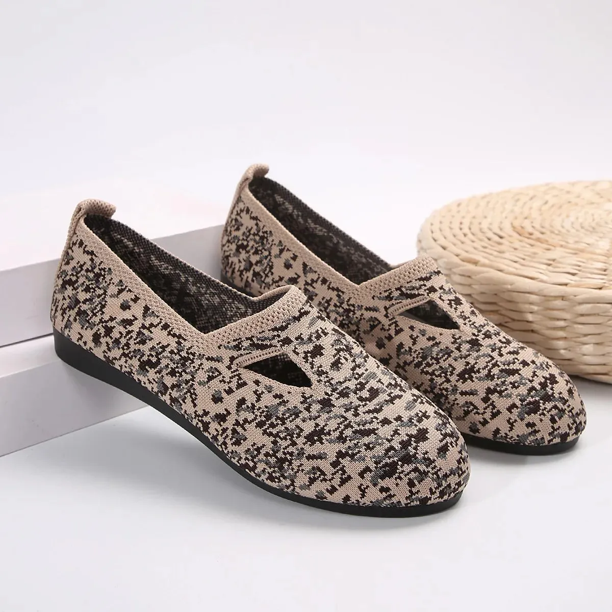 Casual Women Shoes Flat Flyknit Buckle Square Head Ladias Breathable Shoes