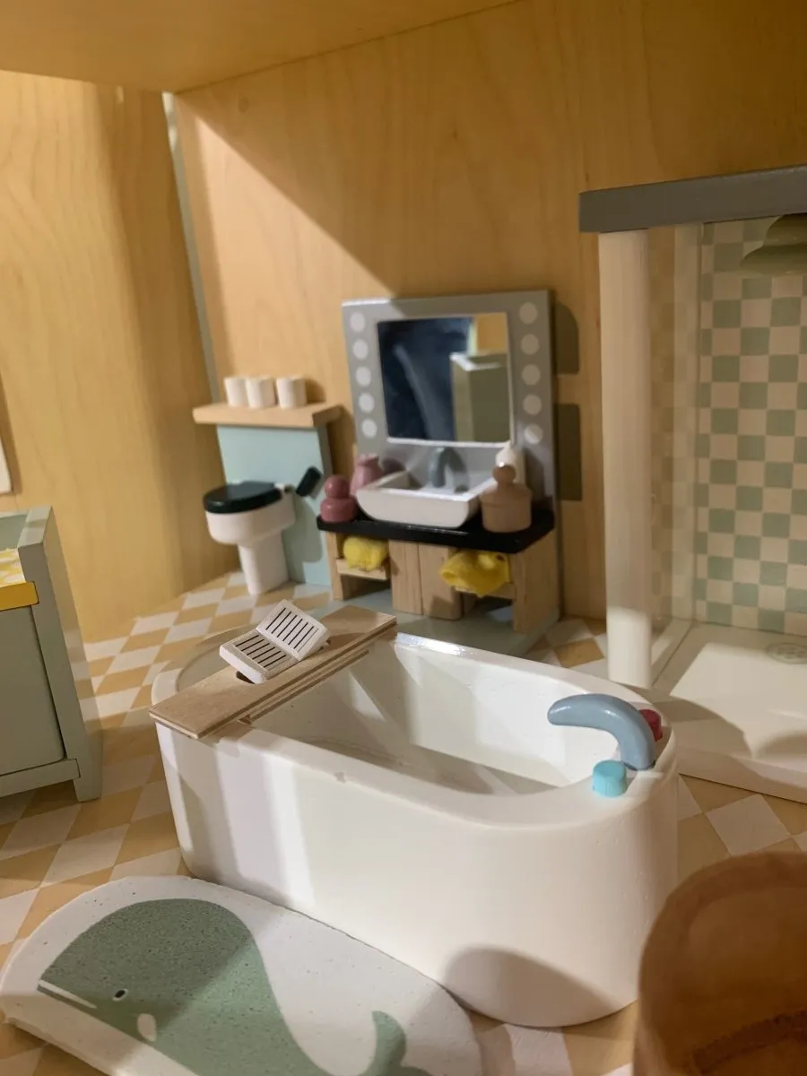Dovetail Dolls House Bathroom Furniture