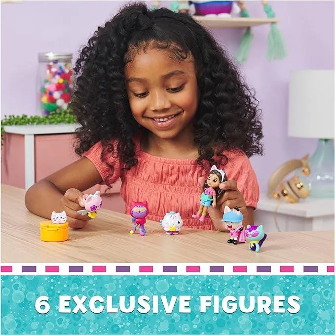 Gabby's Dollhouse - Deluxe Figure Gift Set with 7 Toy Figures and a Surprise