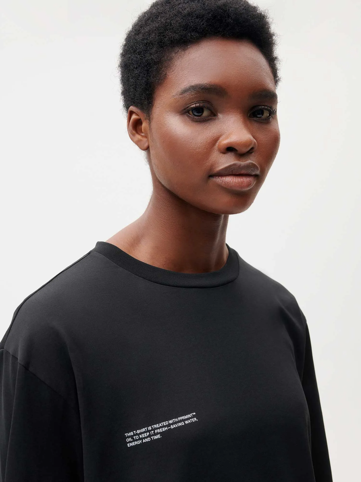 Organic Cotton Lightweight Long Sleeve T-shirt—black