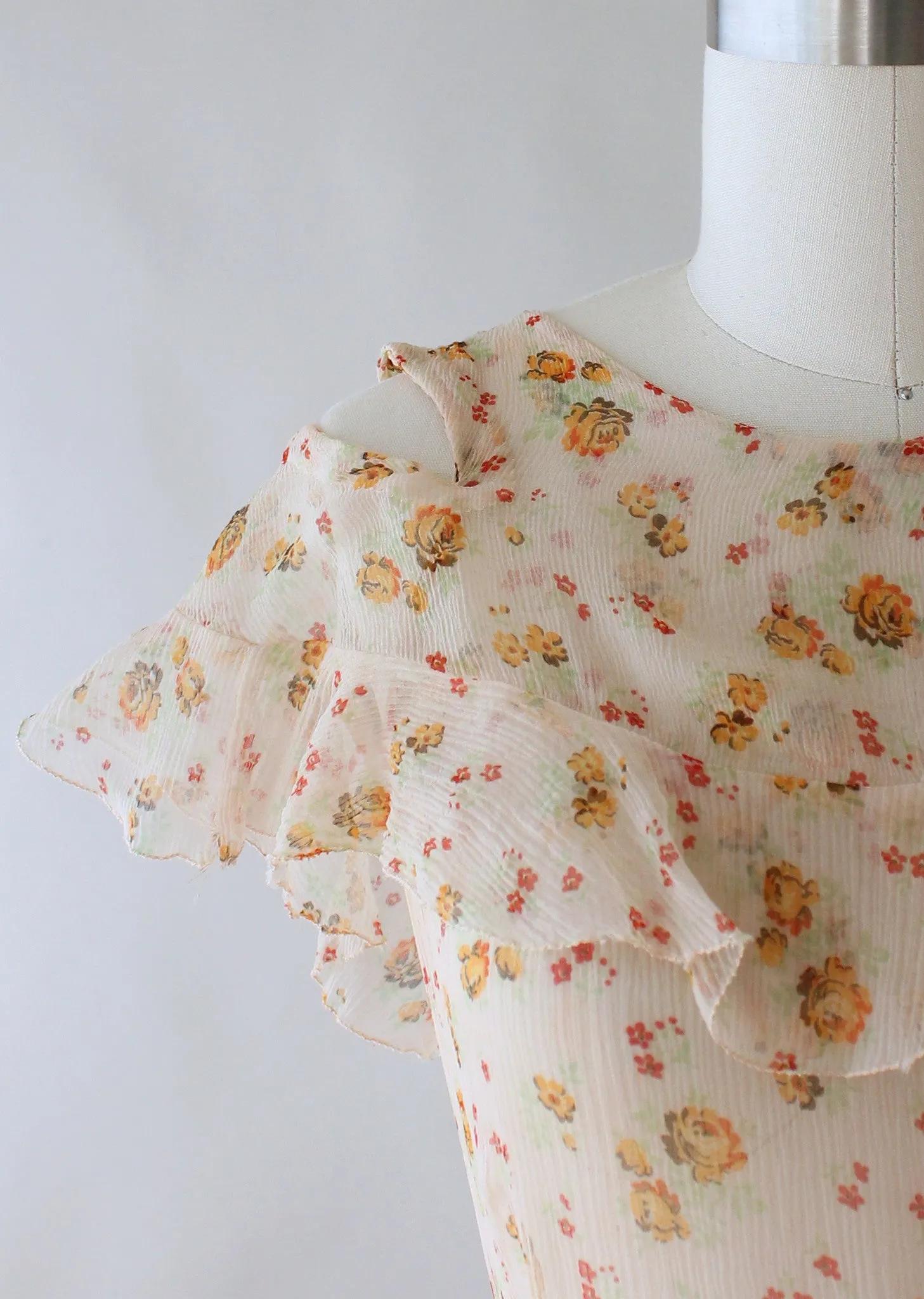 Vintage 1930s Floral Crepe Ruffled Lawn Party Dress